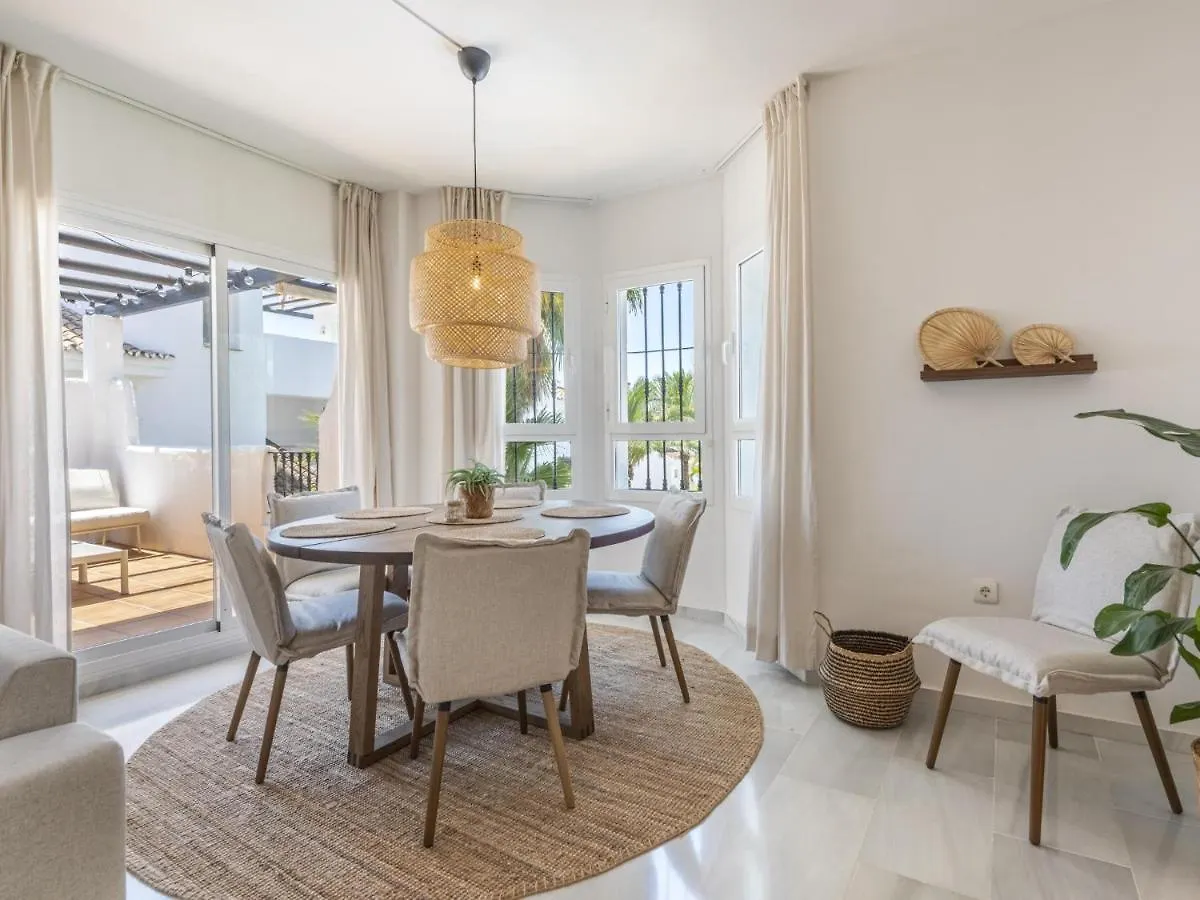 Los Naranjos Beautiful 1 Bedroom Penthouse Marbella 0*,