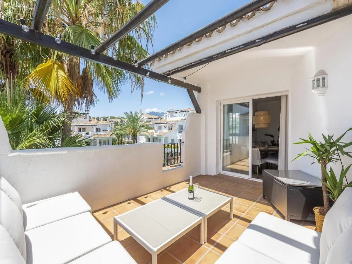Los Naranjos Beautiful 1 Bedroom Penthouse Marbella
